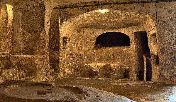 Day 4 Rabat St. Paul s Catacombs St. Paul s Catacombs are some of the most prominent features of Malta s paleochristian archaeology.