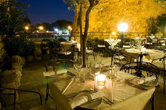 Situated at Hastings Gardens, Valletta, the restaurant also comprises a Wine Bar, a Terrace and an Exhibition area. Designed and built by the Knights of St.