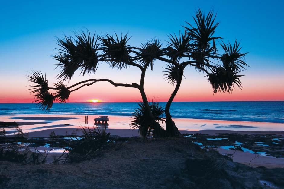 Fraser Coast The Fraser Coast is a stunning tapestry of nature s wonders uniting the Great Barrier Reef and the iconic World Heritage listed Fraser Island the largest sand island on earth.