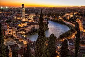 VERONA BY NIGHT Activity date: Monday, September 11 Activity time: 9:00 pm 11:00 pm Meeting time:
