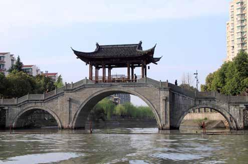 Bridge Hangzhou Grand Canal. 5.3.