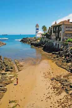 Whereas the seaside resort of Cascais combines elegant summer residences and stately homes with expanses of golden sand, lively cafés and restaurants.