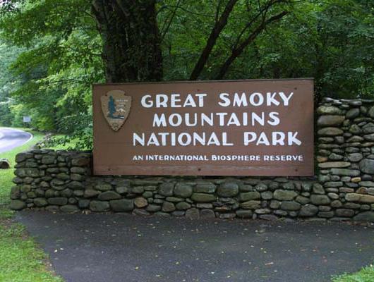 Regional Tourism Overview The Great Smoky Mountains National Park has the highest traffic count of any park in the country. Almost 10 million people per year visit the park.