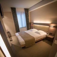 Hotel Burlington *** Hotel Burlington is situated in Oostende s city centre,