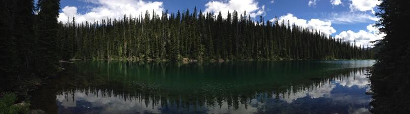 reaches the lake: Panorama of the