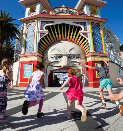 PRIVATE VENUE HIRE Unlimited rides, catering and unique venue space Celebrate in a magical carnival atmosphere. Save money by hosting your function during Luna Park s regular trading hours.