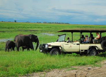 luxury safari camp, Sanctuary Olonana, in Kenya, in 1999.