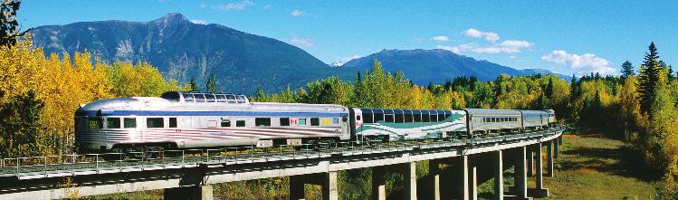 VIA RAIL SLEEPER PLUS CLASS Cabin for Two Large, picture window in a private cabin Daytime: Two comfortable chairs Nighttime: Upper and