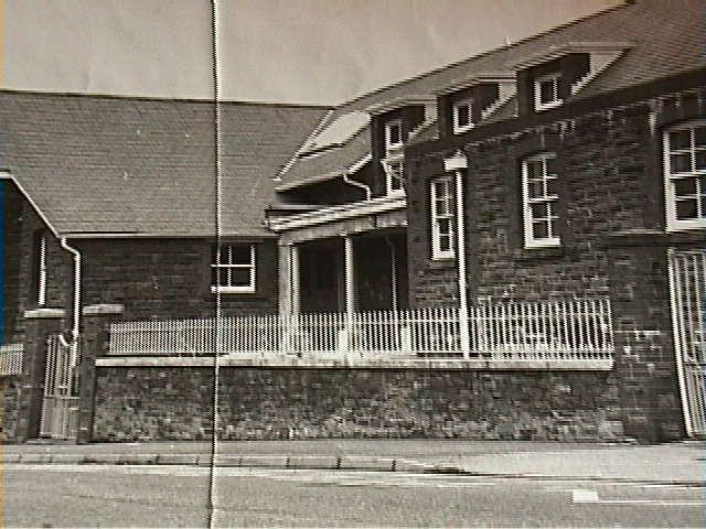 The new estates affect the school Junior School frontage 1960 While the Secondary school was under pressure because of the increasing school population the Junior and Infant school numbers remained