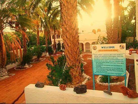 Located in Beni-Isguen, 4 Km from the city centre of Ghardaïa, the hotel is a paradisiac place where tourists can enjoy