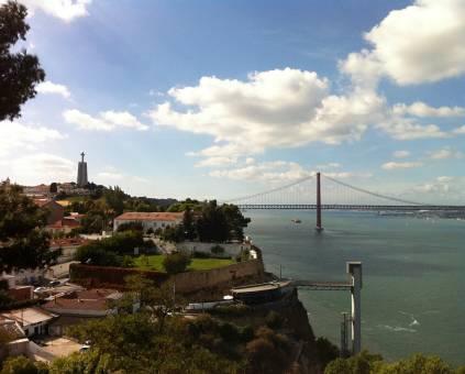 Almada has constantly taken part in the utmost moments of the History of Portugal.