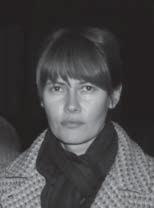211 O AUTOROCH Nora Beňáková vyštudovala na Ekonomickej univerzite v Bratislave. Pracovala v organizáciách SAIA a Nadácia pre podporu občianskych aktivít.