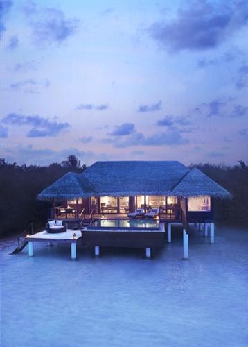 Beach Villa Suite measures 160 square meters with an exclusive 110 square