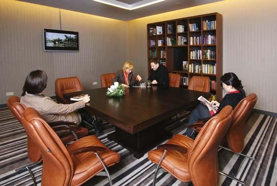 conference halls and stylish place. Rooms: 13 Beds: 26 Location: Inner-city Airport: 10 km.