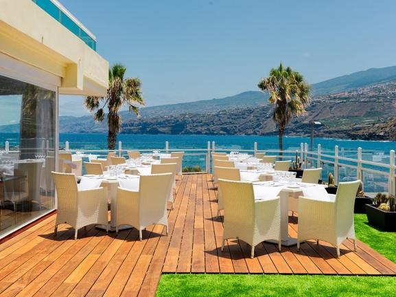 Restaurants and bars El Drago: buffet restaurant with show cooking and terrace with