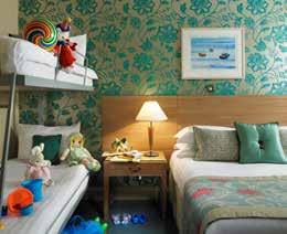 7. NORFOLK ROYALE HOTEL FAMILY GETAWAYS As the temperatures start to rise the children will probably be happy to spend all day on the beach, but if you