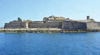 walk 1 FORT SAINT ELMO ATTACK ON FORT SAINT ELMO The seaward tip of Valletta is dominated by Fort Saint Elmo.