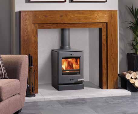 CL3 Multi-fuel Stove Designed to be equally at home in either a traditional setting or today s modern interiors, Yeoman s new woodburning and multi-fuel CL range of stoves are an eye-catching focal