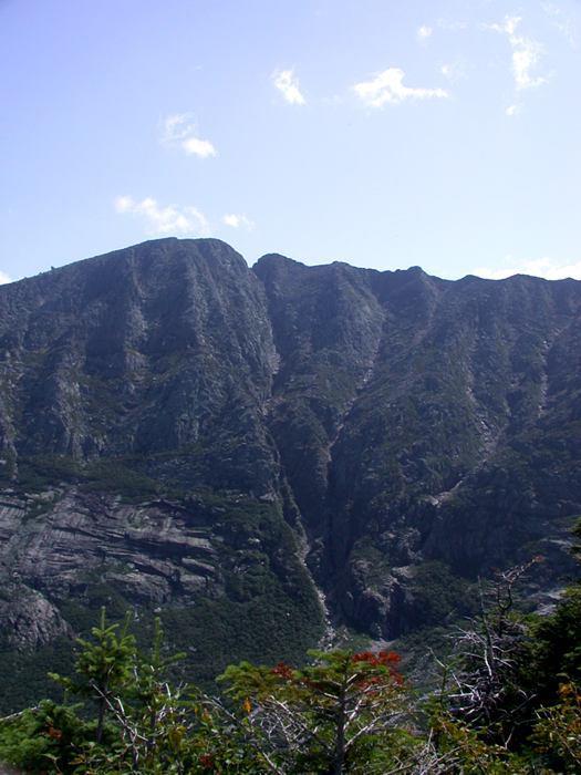 Arêtes Looking south from the Chimney Pond Campground, one can view the Knife Edge (Figure 8), a feature known as an arête, a sharp, steep-sided ridge which separates two areas of glaciation.