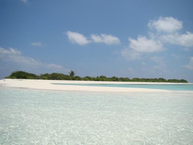 Medhufinolhu Island white beaches - Image Courtesy of Asia Pacific Superyachts Maldives Major changes are being implemented to support conservation and preservation efforts in the above locations and
