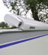 SAME AWNING BOX UP TO 5.50 M The Prostor 600 has the same awning box for length up to 5.50 m.