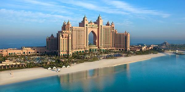 CASE STUDY A luxury Dubai trip sold over 400 room nights THE CAMPAIGN + 639 for a three night package at Atlantis, The Palm with return flights, breakfast, dinner and a