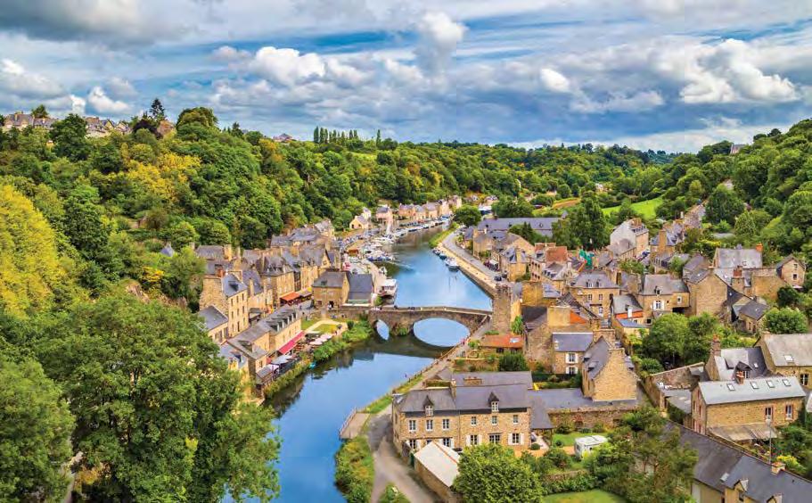 Visit the beautifully preserved village of Dinan The grand châteaux of the Loire SPECIALLY HAND SELECTED F OR YOU It was once said that if all the châteaux of the Loire were ladies at a masked ball