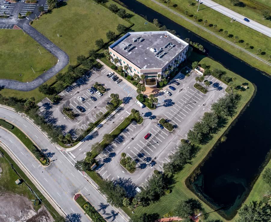 SITE PLAN ADDITIONAL FEATURES: > > Prominent lighted building signage available facing I-95 with approvals for signage on all building facades in addition to