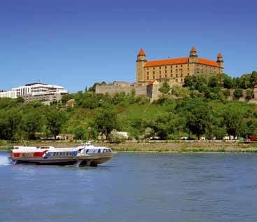 Nastavak putovanja kroz Mađarsku s kraćim odmorima na putu. Dolazak u Budimpeštu u ranim poslijepodnevnim satima te odlazak do Citadele. Pogled na Budim, Peštu, Dunav i brojne prekrasne mostove.