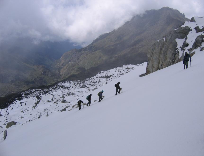 Rwenzori(5,109 m) is permanently snow capped, a rare condition in equatorial Africa.