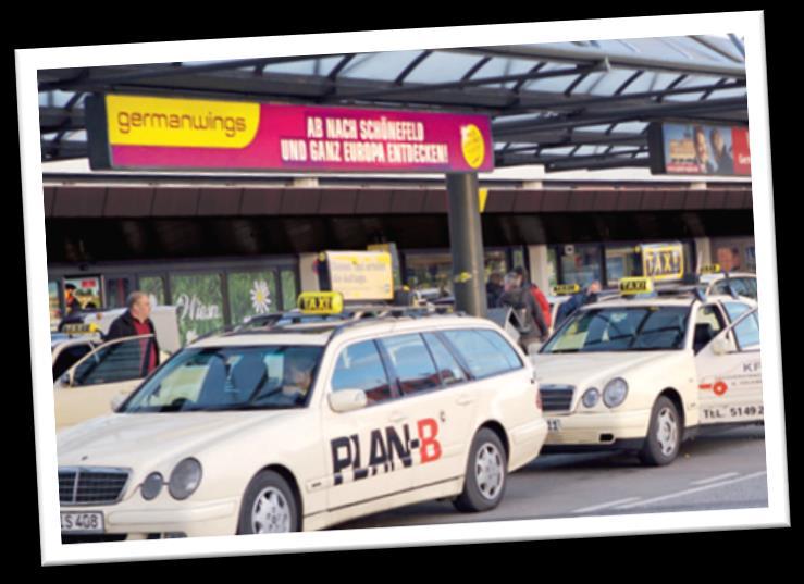 A total of 5 Coloramas are available for advertising above the waiting area at the taxi stand. Every Colorama can be booked individually and on a weekly basis.