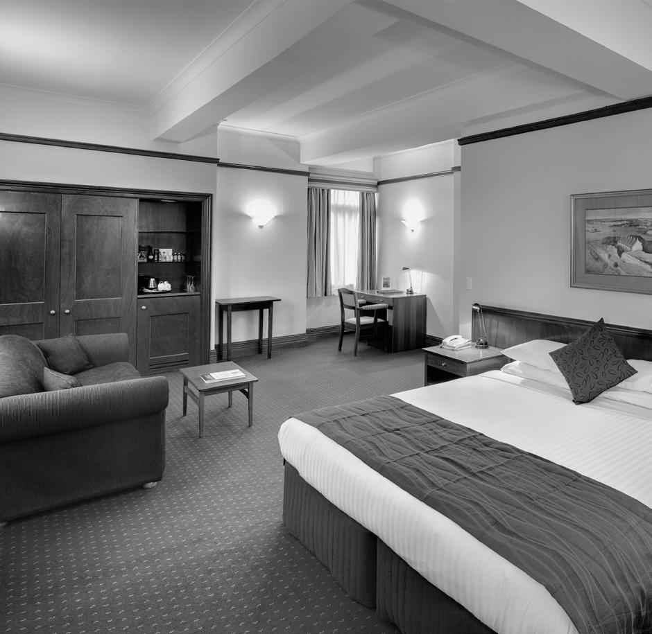 ACCOMMODATION Here at the Royal Automobile Club of Australia we have 29 accommodation rooms, with styles ranging from the original 1920 s single bedrooms to