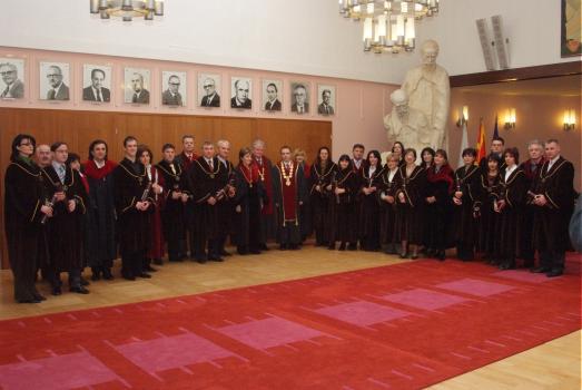 Промоција на доктори на науки Викторија Коларовска Гмирја, на 10 ноември 2008 година, на Факултетот за музичка уметност, ја одбрани докторската дисертација на тема: Детерминанти на музичката култура