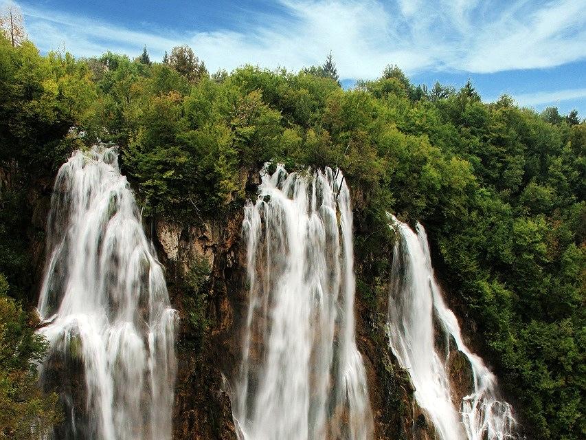 Guided visit and tour of National Park Plitvice Lakes.
