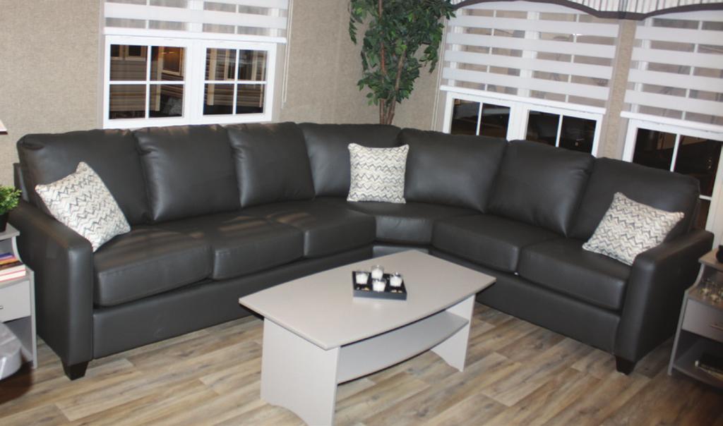 complete with 3 toss cushions 7002