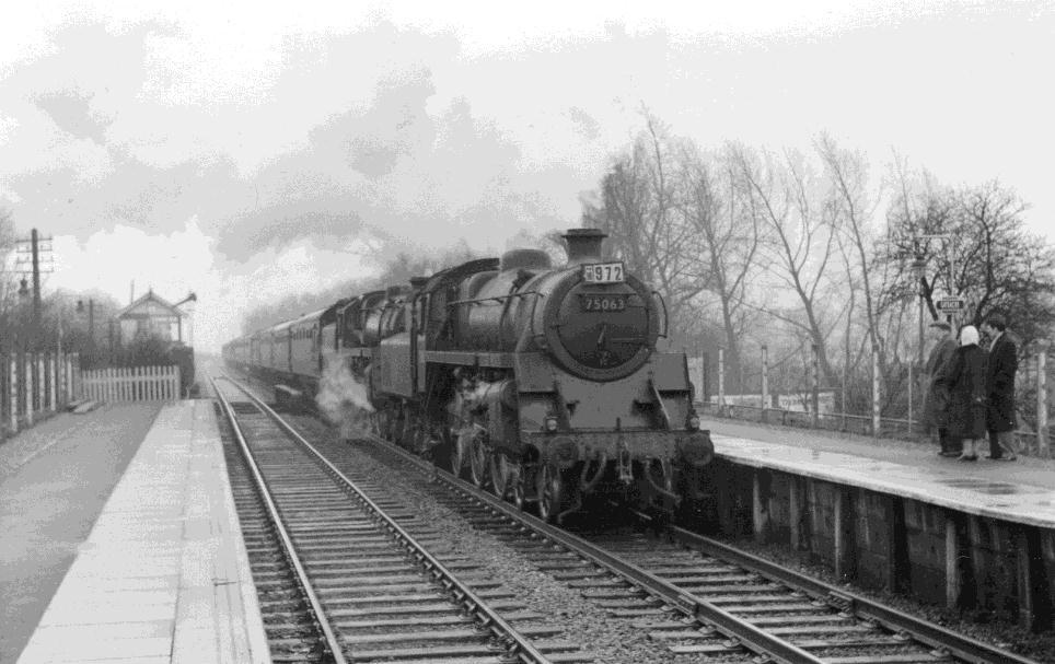 Other stations opened at Clubmoor on 14 April 1927 and at Warbreck on 1 August 1929. Childwall station however closed on 1 January 1931.