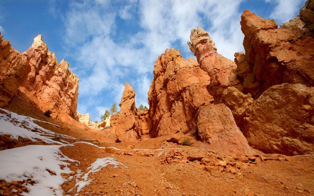 Travel to Bryce Canyon Country. Lodging check-in, relax.