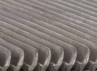 Heavy durable cast-iron grates that retain heat during peak periods.