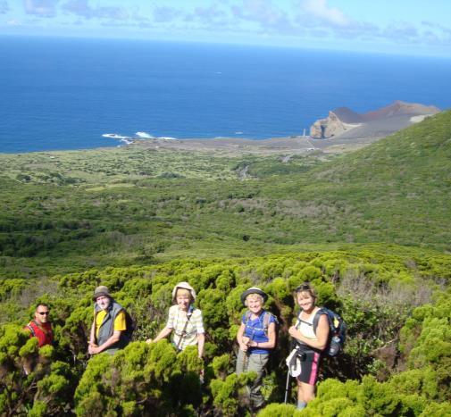HIKING IN LAGOA DO FOGO HALF DAY EXTENSION: 3,5 KM DURATION: 2H00 DIFFICULTY: MEDIUM/TECHNICAL Fogo lake is one of the most beautiful lakes of São Miguel island and one of the best naturally
