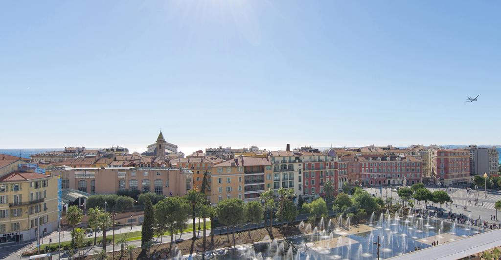 com Imagine a villa on the hillside above Nice where you can settle for one night, a week or more, to savour the