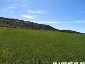 close to utilities and recreational amenities. Beautiful views, sits at the base of Samaria Mountains. RP0277407 Approx. Acreage: 1.99 Blazer HWY 5.