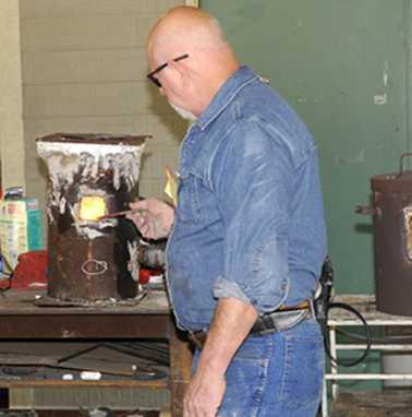 Steve Schwarzer Building A Gas Forge AFC 21 th Batson Bladesmithing Symposium, Rendezvous & Knife Show April 3 5, 2009 1) Introduction & Gas Forge History 2) Construction Materials & Methods 3)