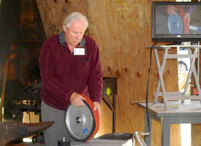 Dan Johnson Belts, Wheels & Grinding AFC 22 nd Batson Bladesmithing Symposium & Knife Show April 8-11, 2010 1) Introduction & Purpose 2) Contact Wheel Style & Composition Hardness 3) Wheel Size,