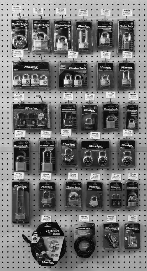RETAIL PRODUCT DISPLAYS Fast-moving Lock assortment Pre-planned assortment feature popular padlocks and security products Allows you to offer customers a full range of padlocks for different