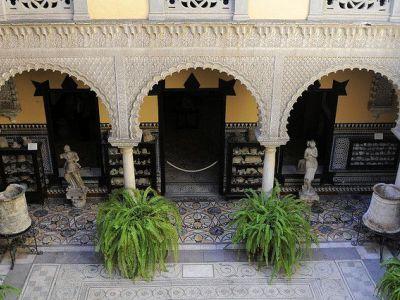 - Page 6 - G) Palacio de la Condesa De Lebrija (must see) Palacio de la Condesa De Lebrija (Palace of the Countess of Lebrija) is a historic palace in Seville and is recognized as one of the most