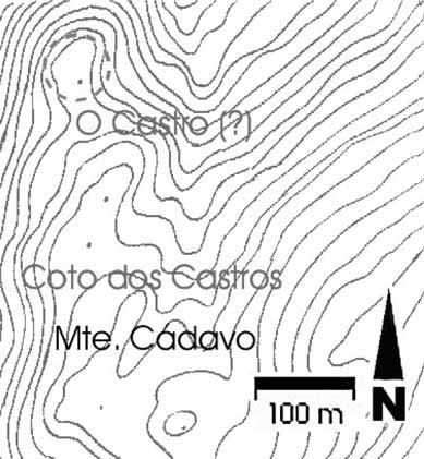 Castro de Sobrada Pequeno castro situado á beira da aldea de Sobrada, parroquia de Troáns, ocupando as coordenadas UTM 533.100; 4.719.700. Aparece na folla 152-II do mapa 1:25.000.