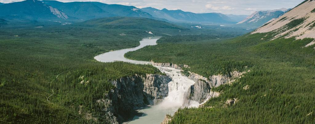 AUGUST 10 OCTOBER 1 Yellowknife Aurora and Nahanni National Park Reserve SAMPLE ITINERARY DAY 1 ARRIVE IN YELLOWKNIFE Set in the wondrous natural surroundings of Great Slave Lake, Yellowknife is a