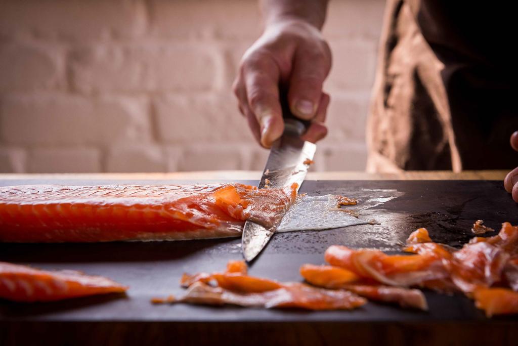 WELCOME Having sharp knives means your food prep is safer, faster, and more enjoyable. Plus, your food tastes better. Fact.