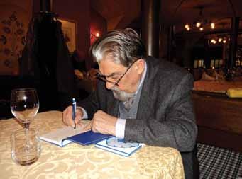 KULTURA PARADOKS ŽIVLJENJA SEM PARADOKS ŽIVLJENJA SEM Pogovor z akademikom, pesnikom Cirilom Zlobcem Eden največjih slovenskih pesnikov, Ciril Zlobec, ki je letos dopolnil 85 let, je pred nedavnim