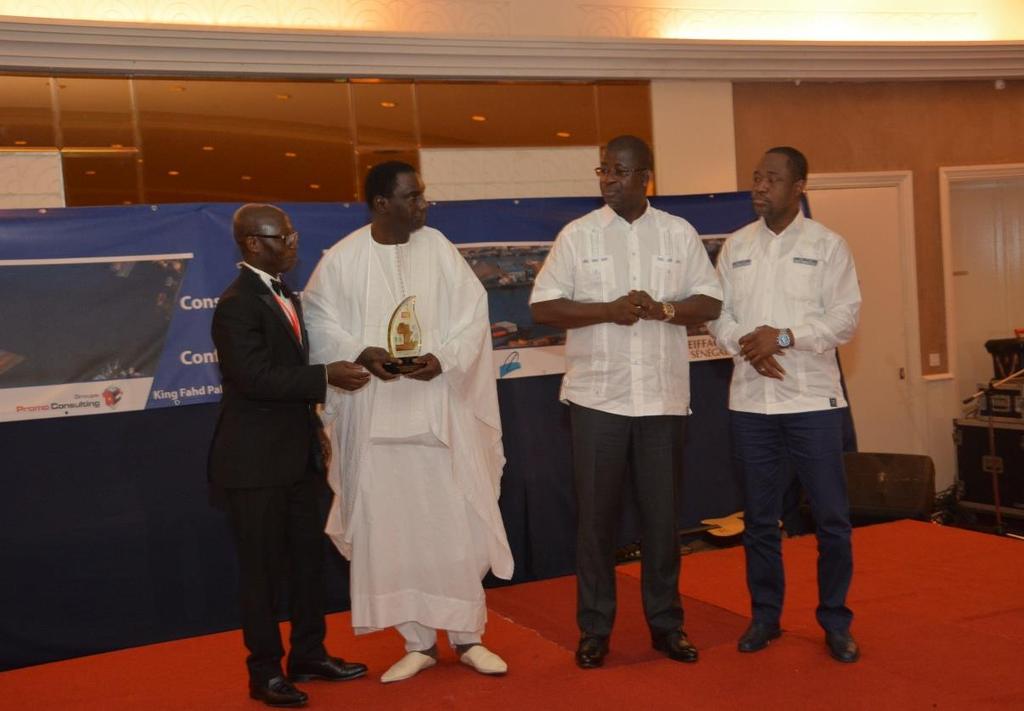 Authority -Port of Djibouti SA Presentation of the Prize of Honor to the General Manager of the Port Authority